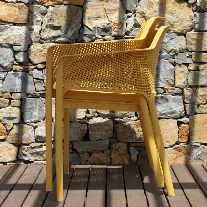 sillones de exterior apilables de plastico